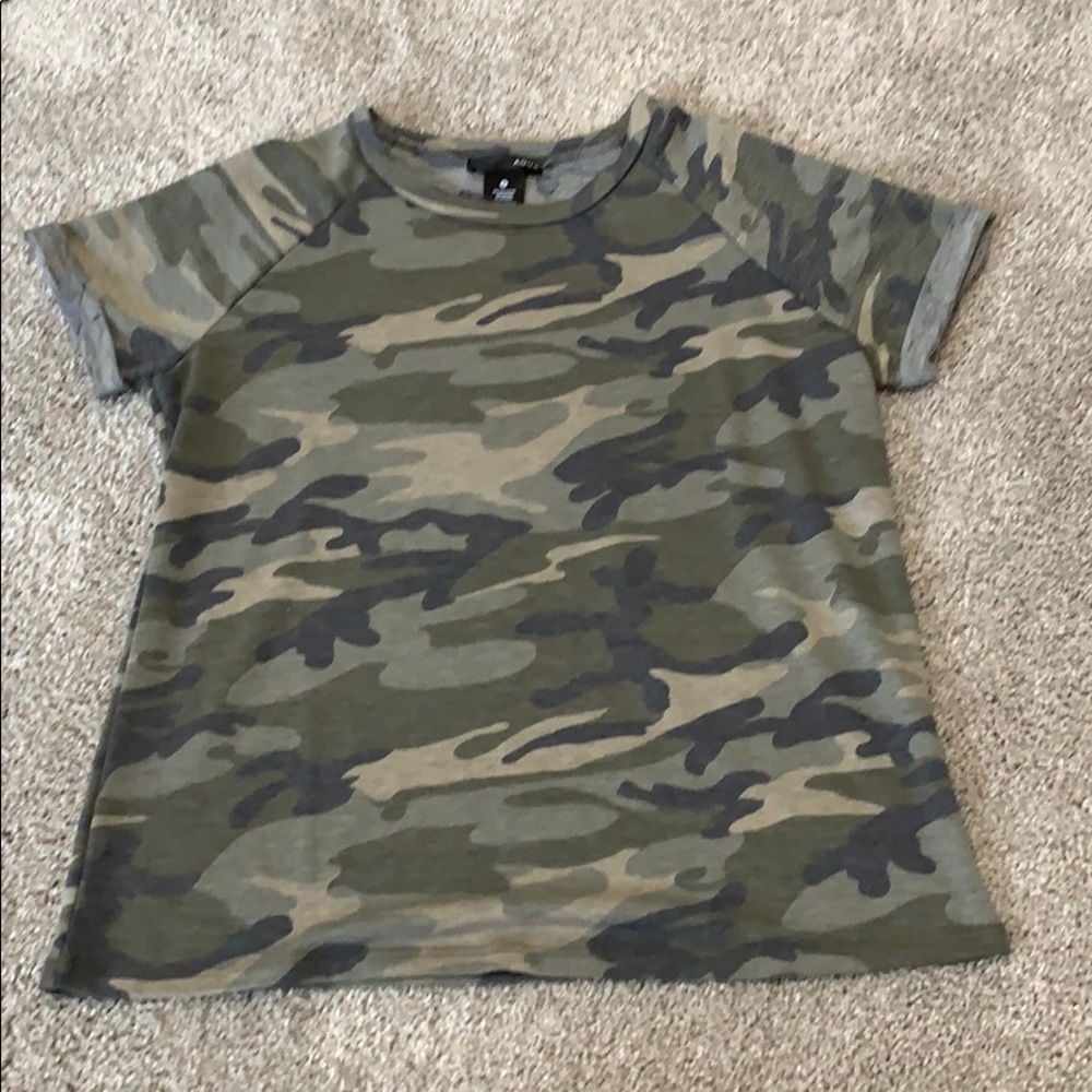 NWOT Aqua Camo Tee, Size S